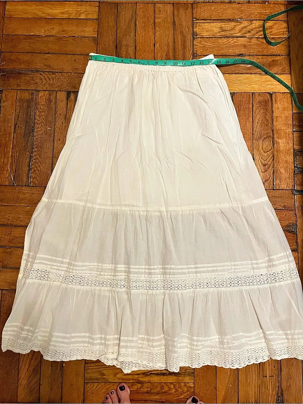 Urban Outfitters Lace Maxi Skirt in White Size Medium